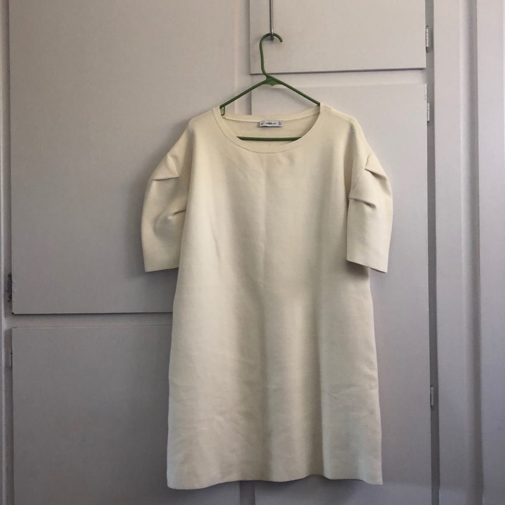 Zara short puff sleeve dress